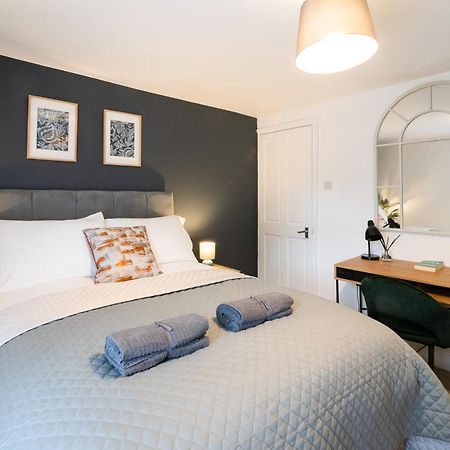 Stunning 2-Bedroom Home In City Centre With Wi-Fi! Royal Tunbridge Wells Exterior foto