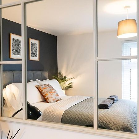 Stunning 2-Bedroom Home In City Centre With Wi-Fi! Royal Tunbridge Wells Exterior foto