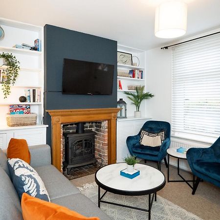 Stunning 2-Bedroom Home In City Centre With Wi-Fi! Royal Tunbridge Wells Exterior foto