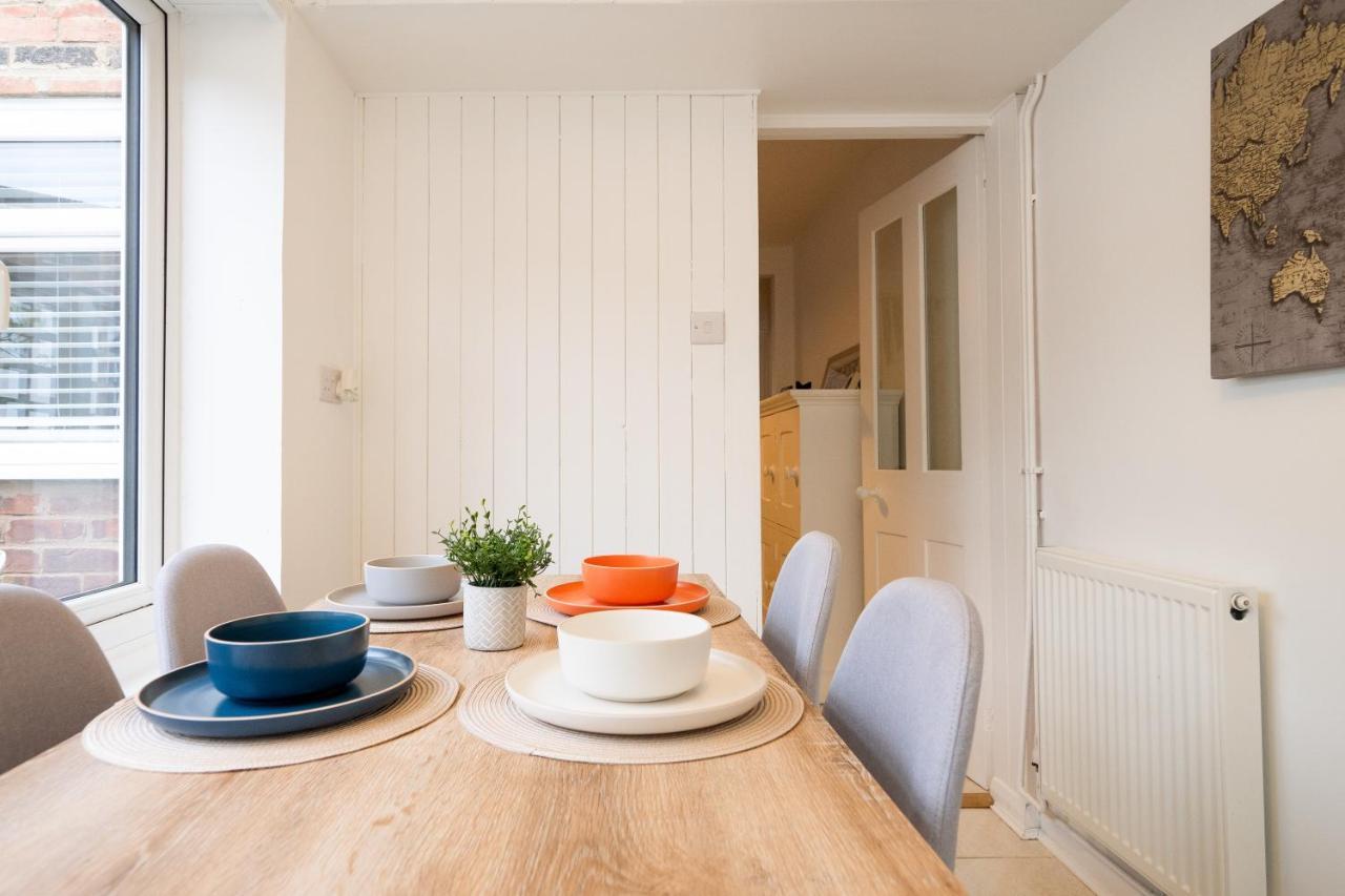Stunning 2-Bedroom Home In City Centre With Wi-Fi! Royal Tunbridge Wells Exterior foto
