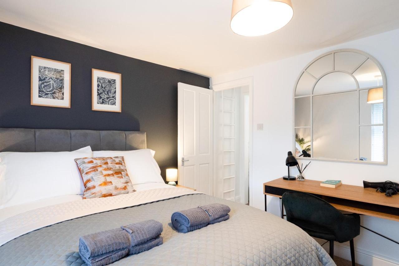 Stunning 2-Bedroom Home In City Centre With Wi-Fi! Royal Tunbridge Wells Exterior foto