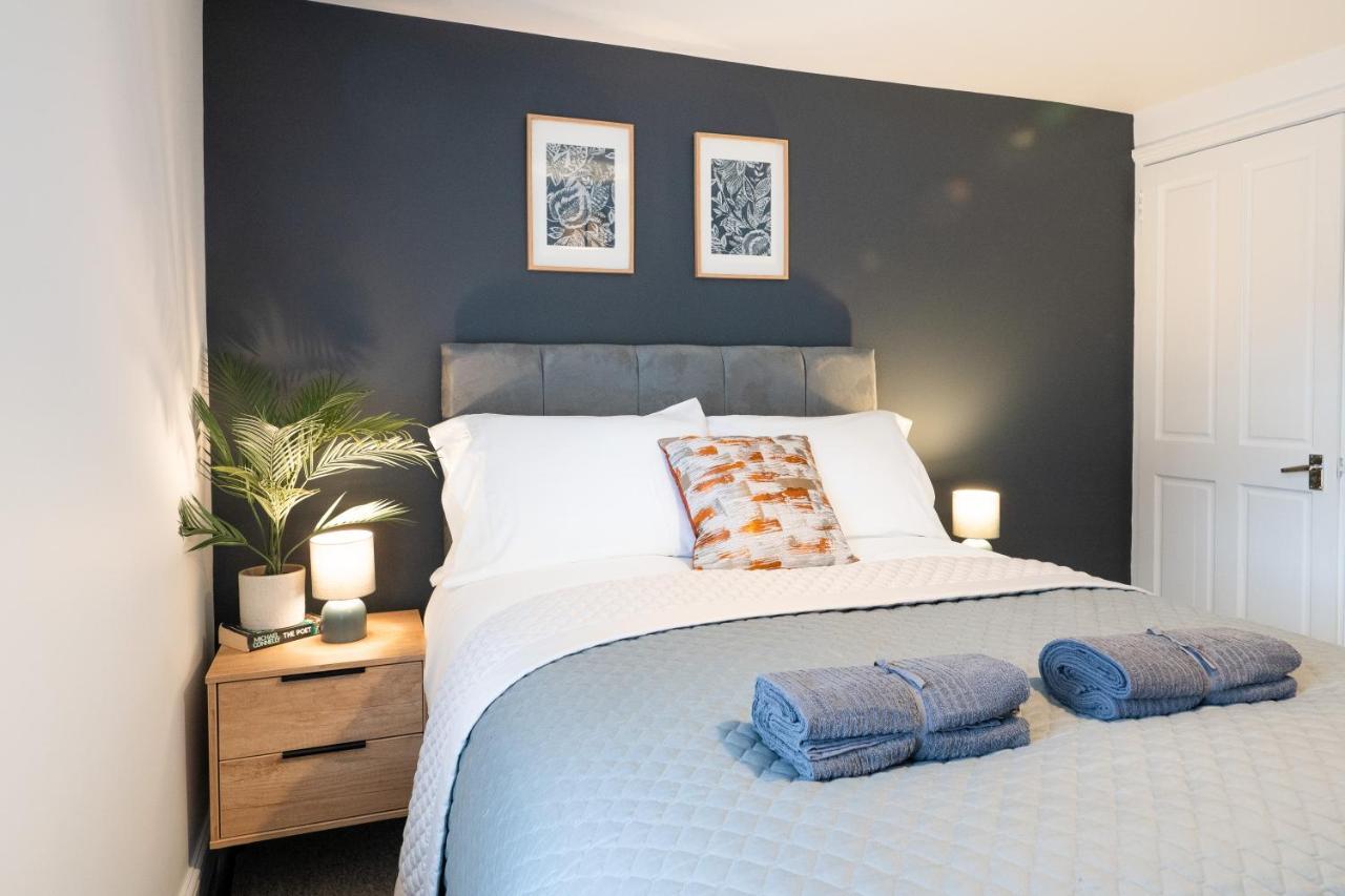 Stunning 2-Bedroom Home In City Centre With Wi-Fi! Royal Tunbridge Wells Exterior foto